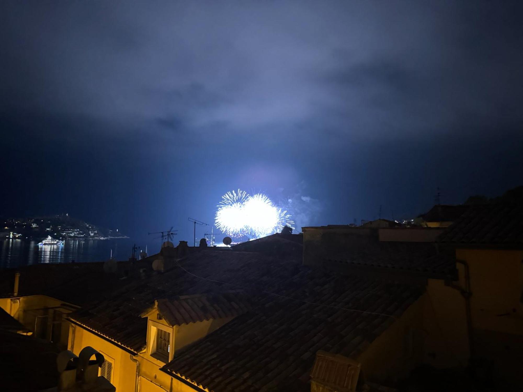 The Seaside Serenity - Calm & Charming Bay View Flat - Heart Of Villefranche Экстерьер фото